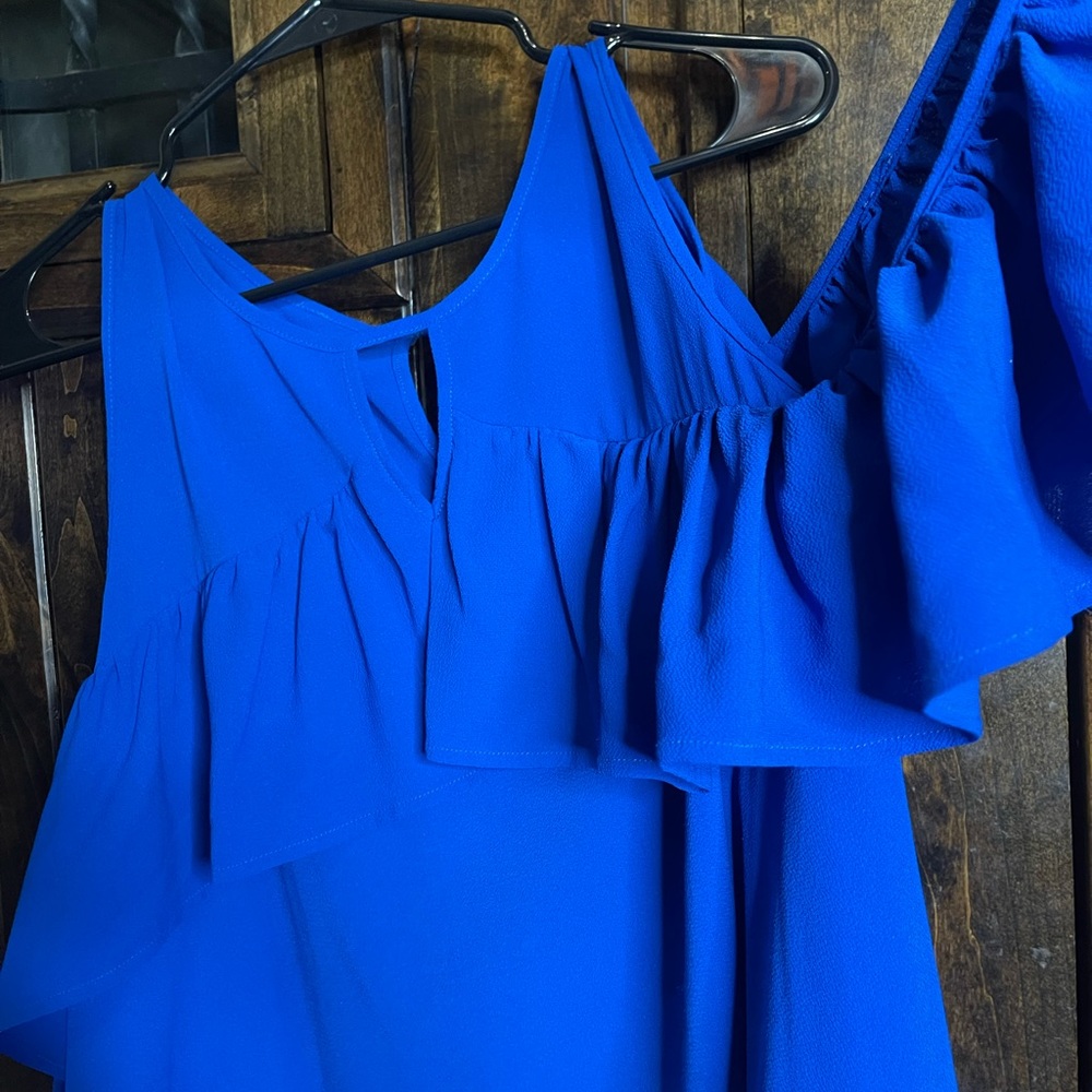 Beautiful in Blue Top - Picture 6 of 7